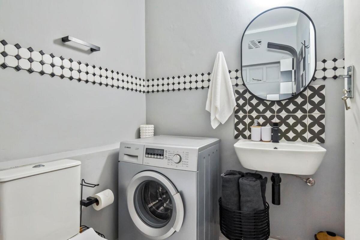 Modern Centre Apartment Cape Town