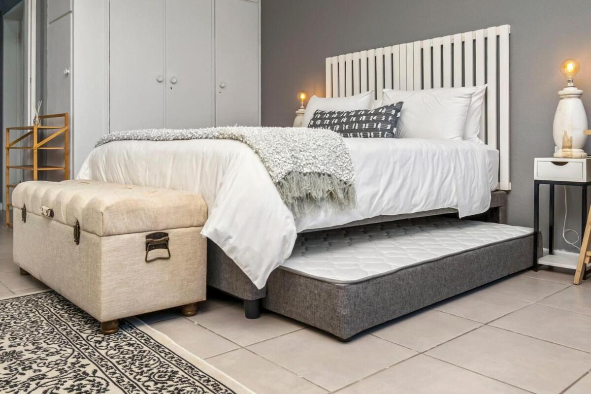 Modern Centre Apartment *